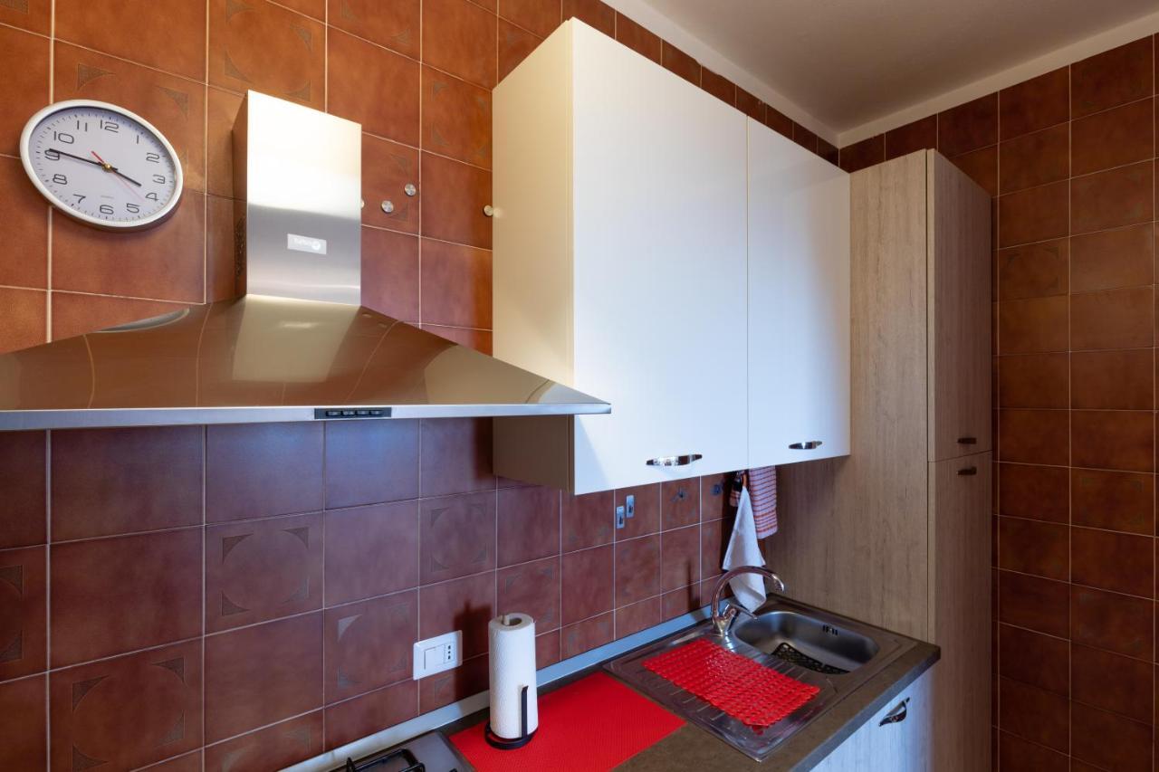 086 - Sunshine Home, 5 Minuti Dalla Spiaggia - Parcheggio Privato Gratis Incluso Ospedaletti Exterior foto